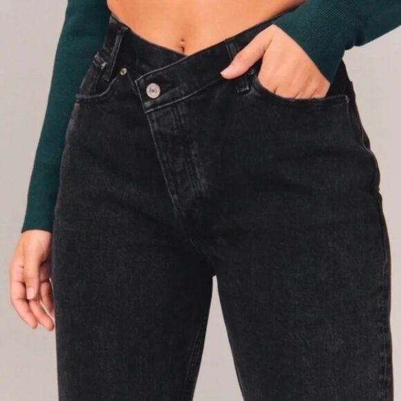 Abercrombie & Fitch Curve Love High Rise Dad Criss Cross Jeans in Black Size 29 - Picture 10 of 10
